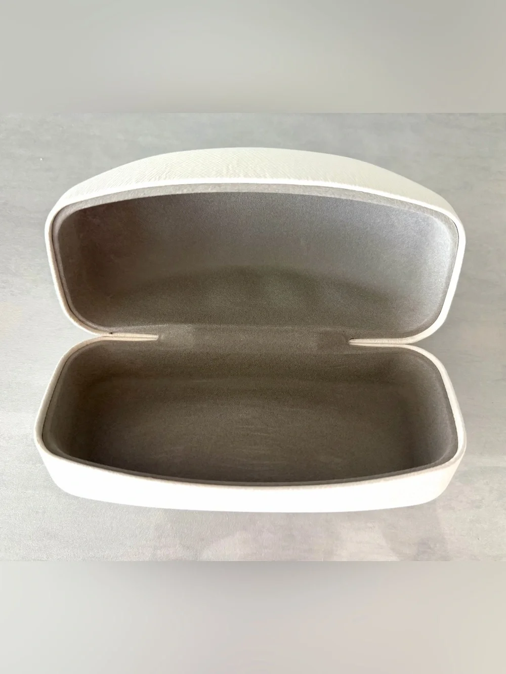 New Michael Kors White Sunglasses Case, Accommodates Very Large Glasses